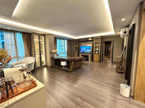 Chiang Mai Night Market Super Large Luxurious 3-Bedroom Hotel-style Condo